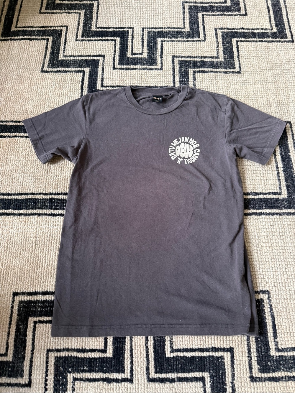 Deus ex Machina T-shirt - Size M